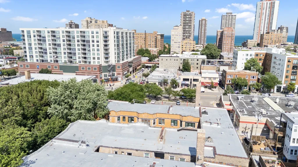 1215 West Granville Avenue Chicago IL 60660