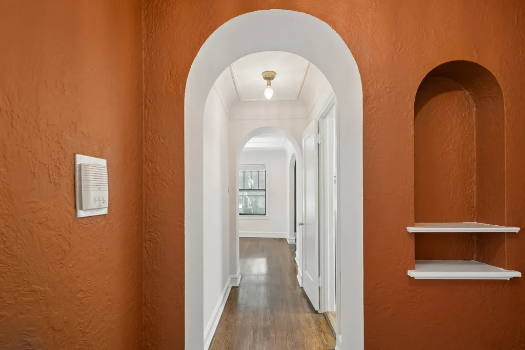 1215 West Granville Avenue Chicago IL 60660