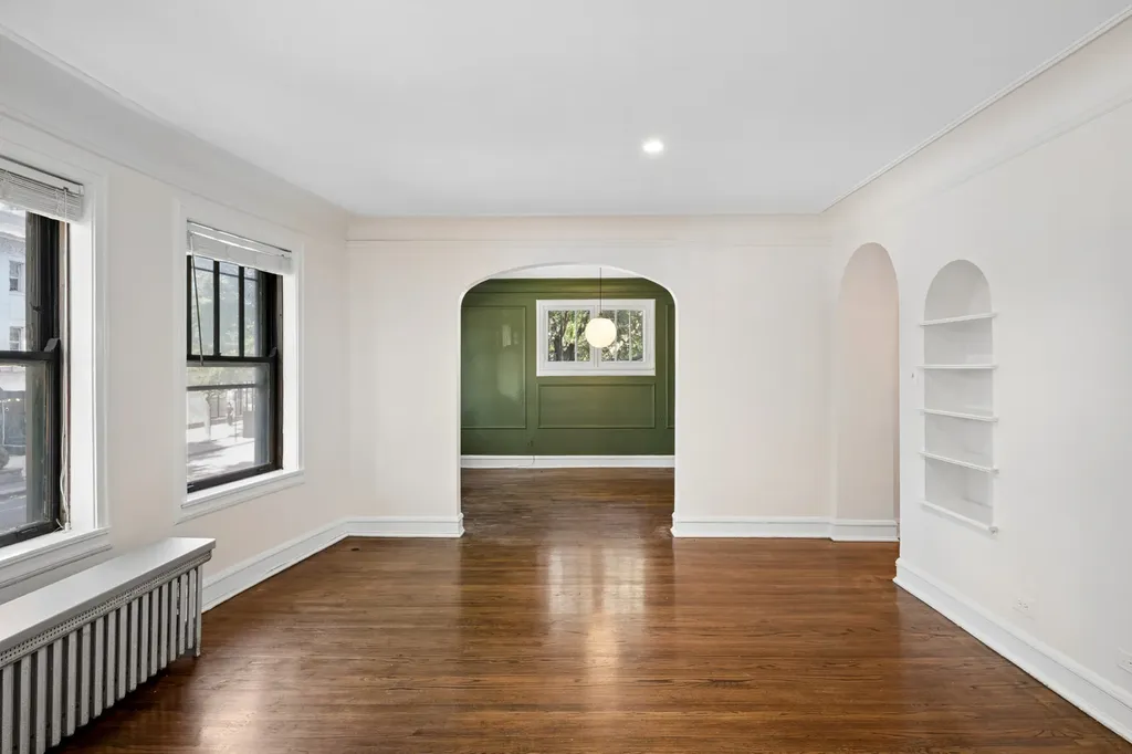 1215 West Granville Avenue Chicago IL 60660