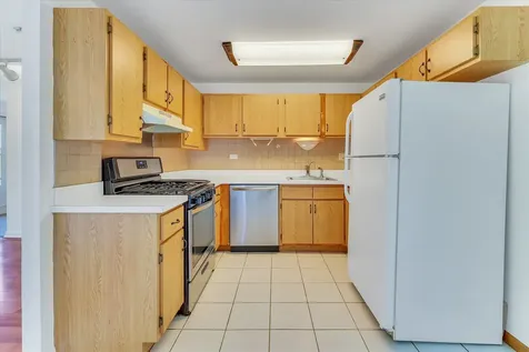 1434 Millbrook Court Schaumburg IL 60193