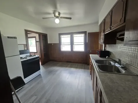 1721 South 5th Street Rockford IL 61104
