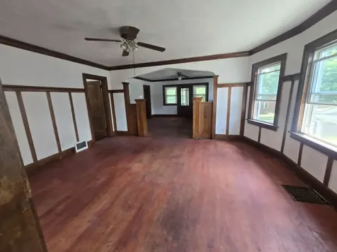 1721 South 5th Street Rockford IL 61104