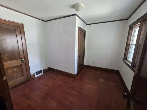 1721 South 5th Street Rockford IL 61104