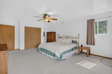 168 Fossil Cove Lane Wilmington IL 60481