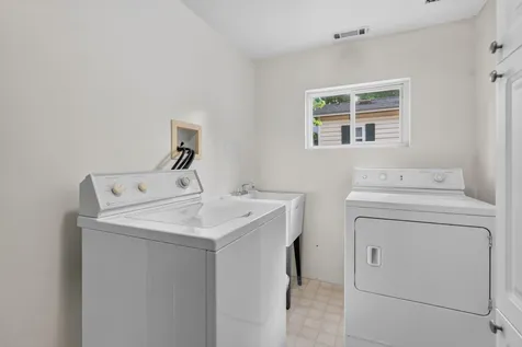 168 Fossil Cove Lane Wilmington IL 60481