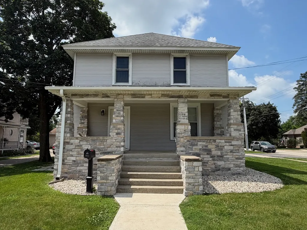 705 East Grant Highway Marengo IL 60152