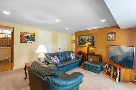 3850 Enfield Avenue Skokie IL 60076