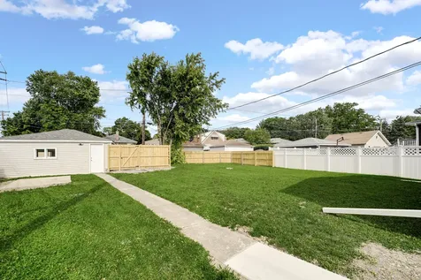 3310 Highland Avenue Berwyn IL 60402