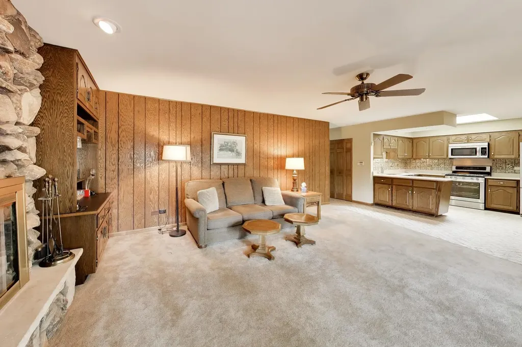 16W671 Fern Street Willowbrook IL 60527