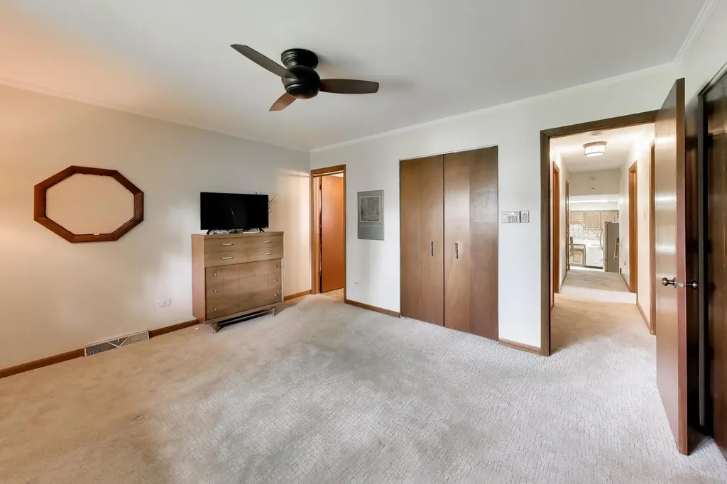 16W671 Fern Street Willowbrook IL 60527