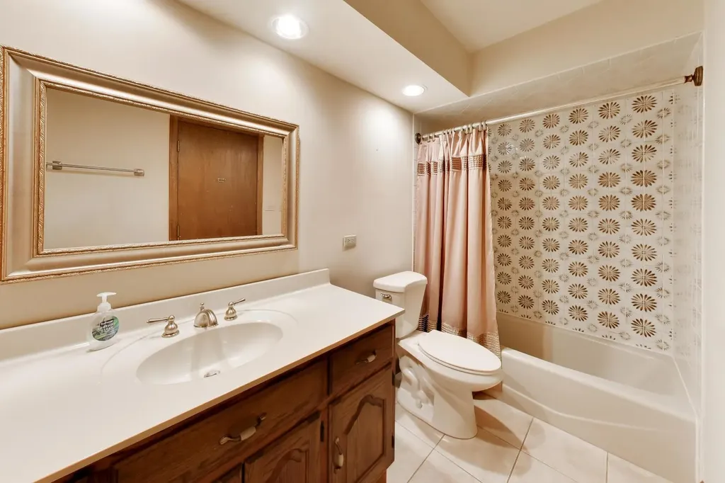 16W671 Fern Street Willowbrook IL 60527