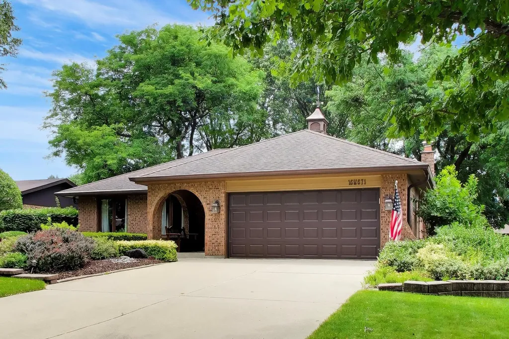 16W671 Fern Street Willowbrook IL 60527