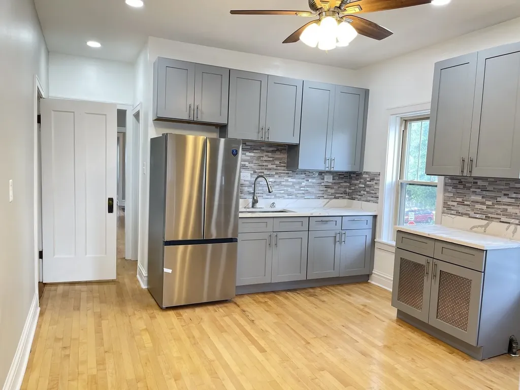 5901 West Rice Street Chicago IL 60651
