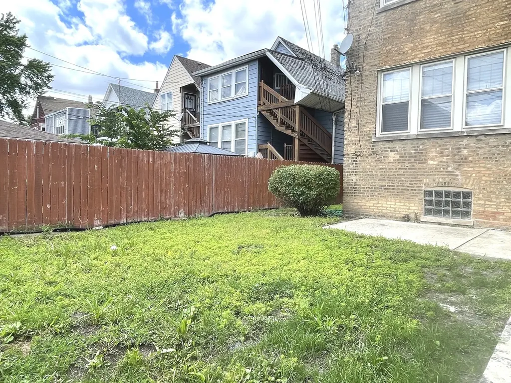 5901 West Rice Street Chicago IL 60651