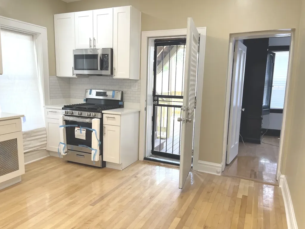 5901 West Rice Street Chicago IL 60651