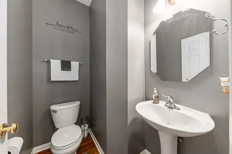 1895 Indian Hill Lane Aurora IL 60503