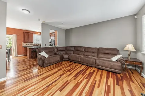 1895 Indian Hill Lane Aurora IL 60503