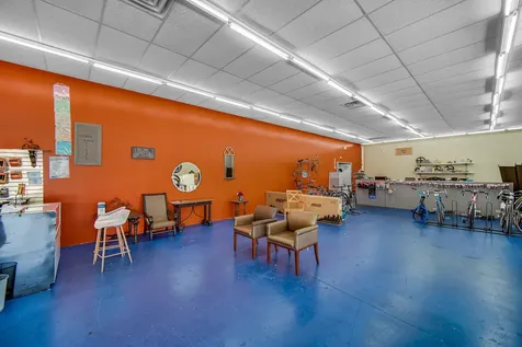 1025 Dixie Highway Chicago Heights IL 60411