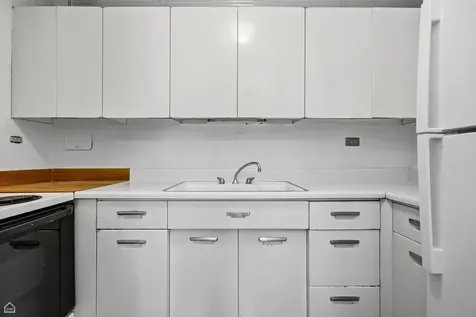 340 West Diversey Parkway Chicago IL 60657