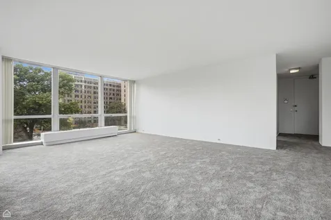 340 West Diversey Parkway Chicago IL 60657