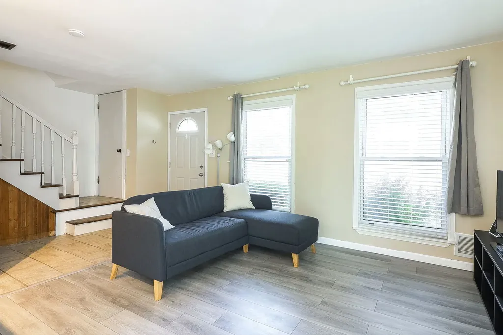 21 Fernwood Drive Bolingbrook IL 60440