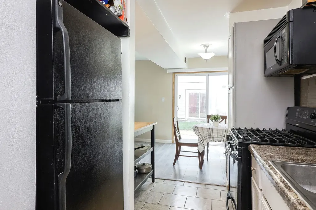 21 Fernwood Drive Bolingbrook IL 60440