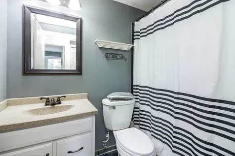21 Fernwood Drive Bolingbrook IL 60440