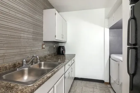 21 Fernwood Drive Bolingbrook IL 60440