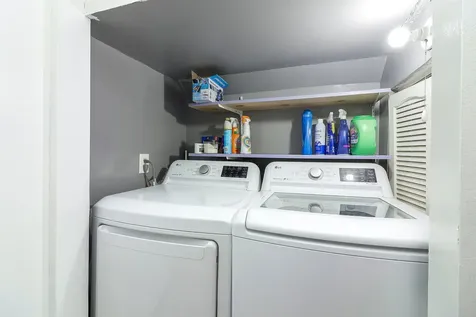 21 Fernwood Drive Bolingbrook IL 60440