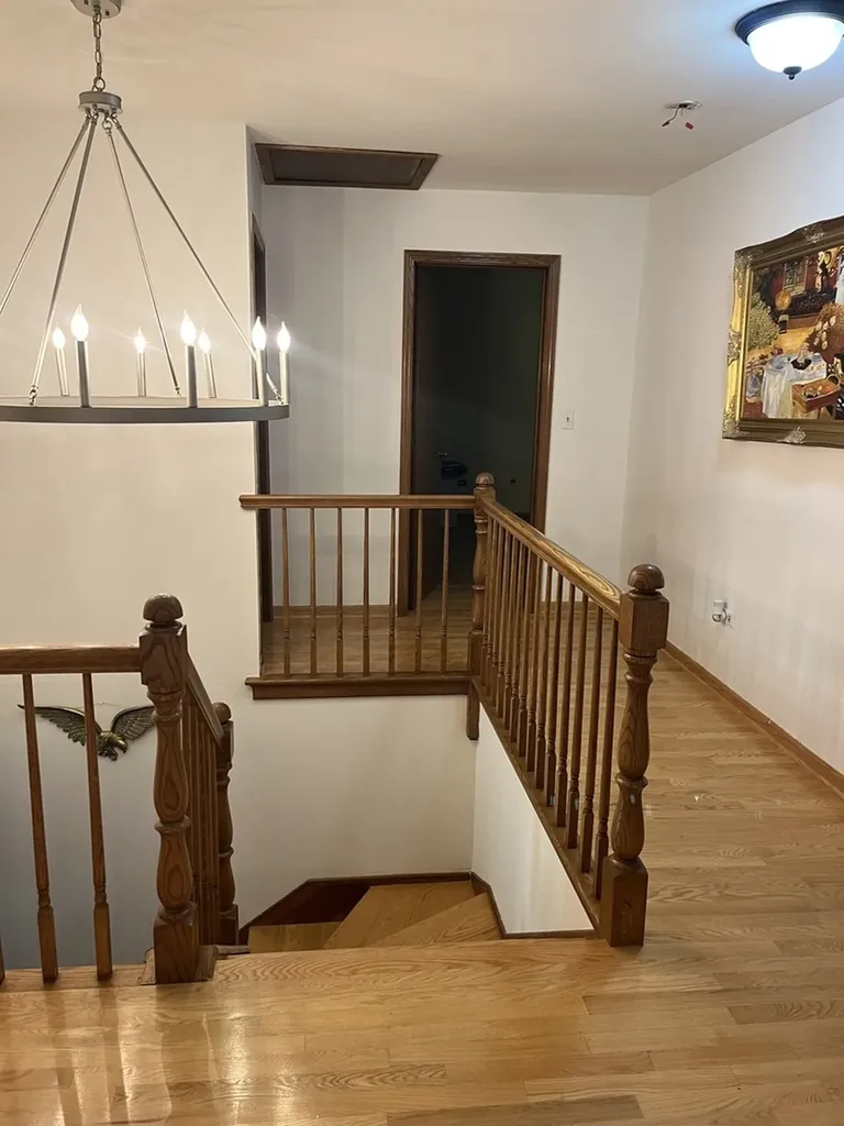 1212 North Honey Hill Road Addison IL 60101