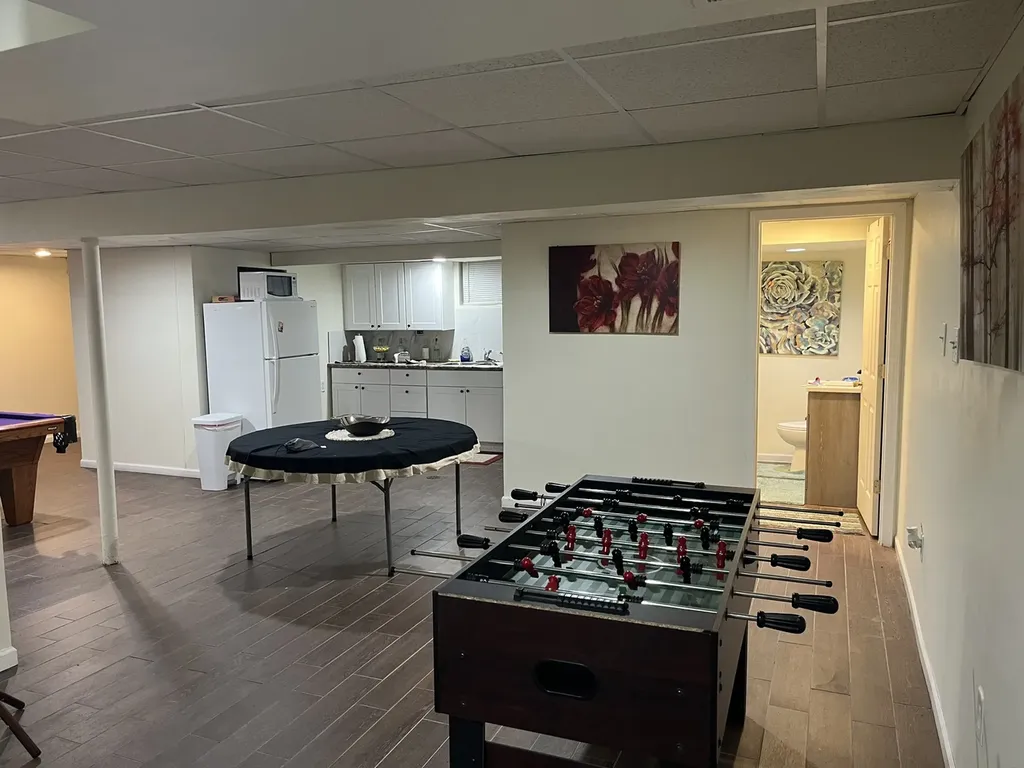 1212 North Honey Hill Road Addison IL 60101