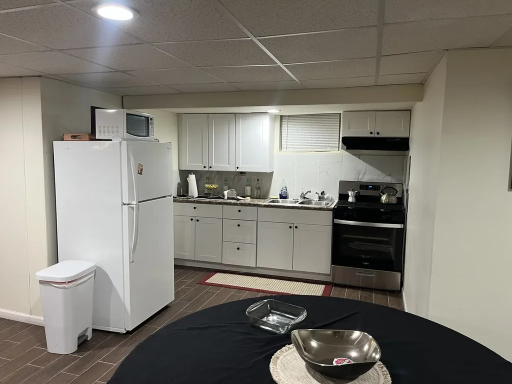 1212 North Honey Hill Road Addison IL 60101