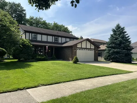 1212 North Honey Hill Road Addison IL 60101