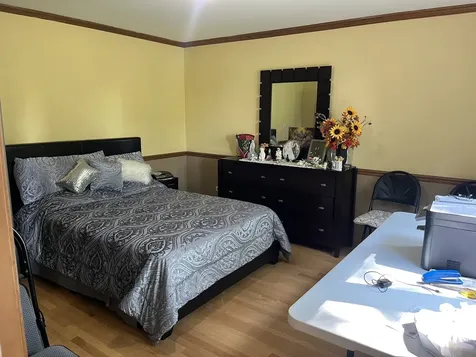 1212 North Honey Hill Road Addison IL 60101