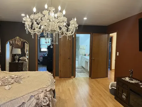 1212 North Honey Hill Road Addison IL 60101