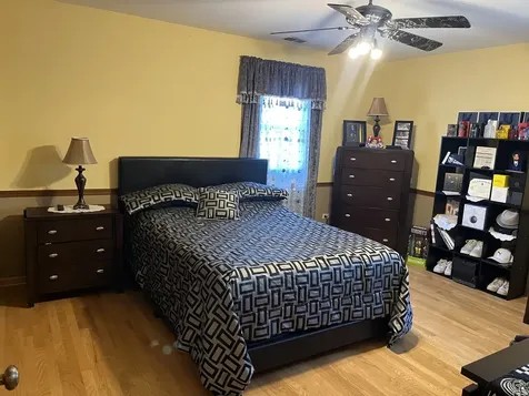 1212 North Honey Hill Road Addison IL 60101