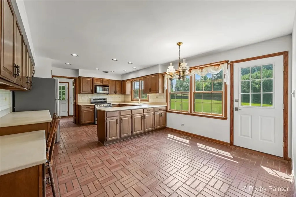 22W251 Sunset Terrace Medinah IL 60157