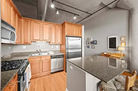 900 North Kingsbury Street Chicago IL 60610