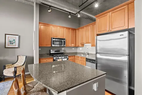 900 North Kingsbury Street Chicago IL 60610