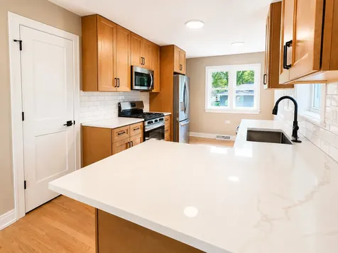 307 North Fairview Avenue N Mount Prospect IL 60056