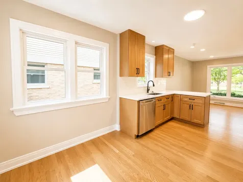 307 North Fairview Avenue N Mount Prospect IL 60056