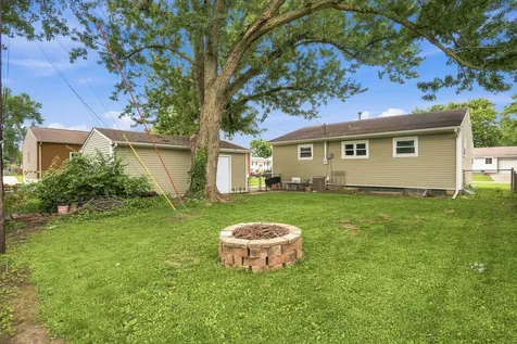 4628 50TH Street Moline IL 61265