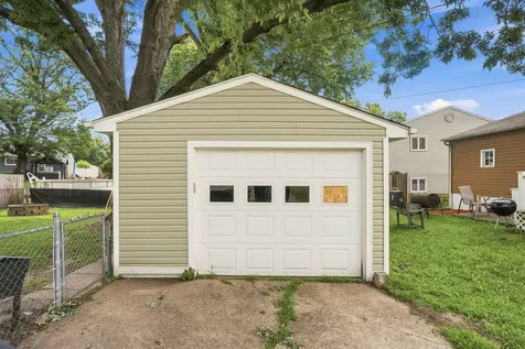4628 50TH Street Moline IL 61265