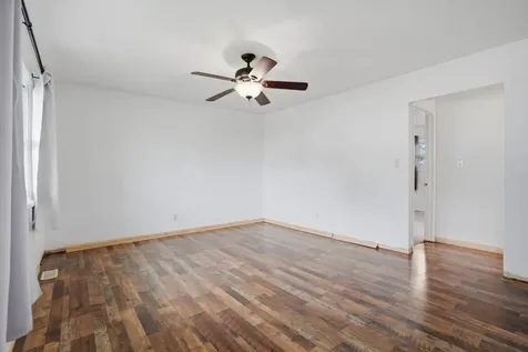 4628 50TH Street Moline IL 61265