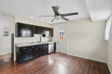 4628 50TH Street Moline IL 61265