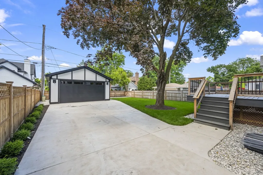 1700 Courtland Avenue Park Ridge IL 60068