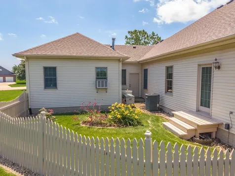 581 Fairway Drive El Paso IL 61738