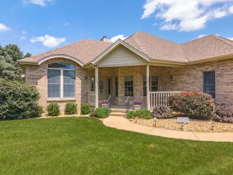 581 Fairway Drive El Paso IL 61738