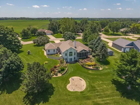 581 Fairway Drive El Paso IL 61738
