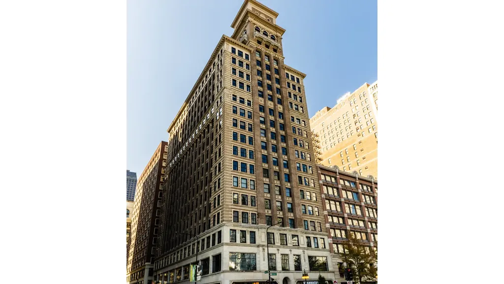 6 North Michigan Avenue Chicago IL 60602